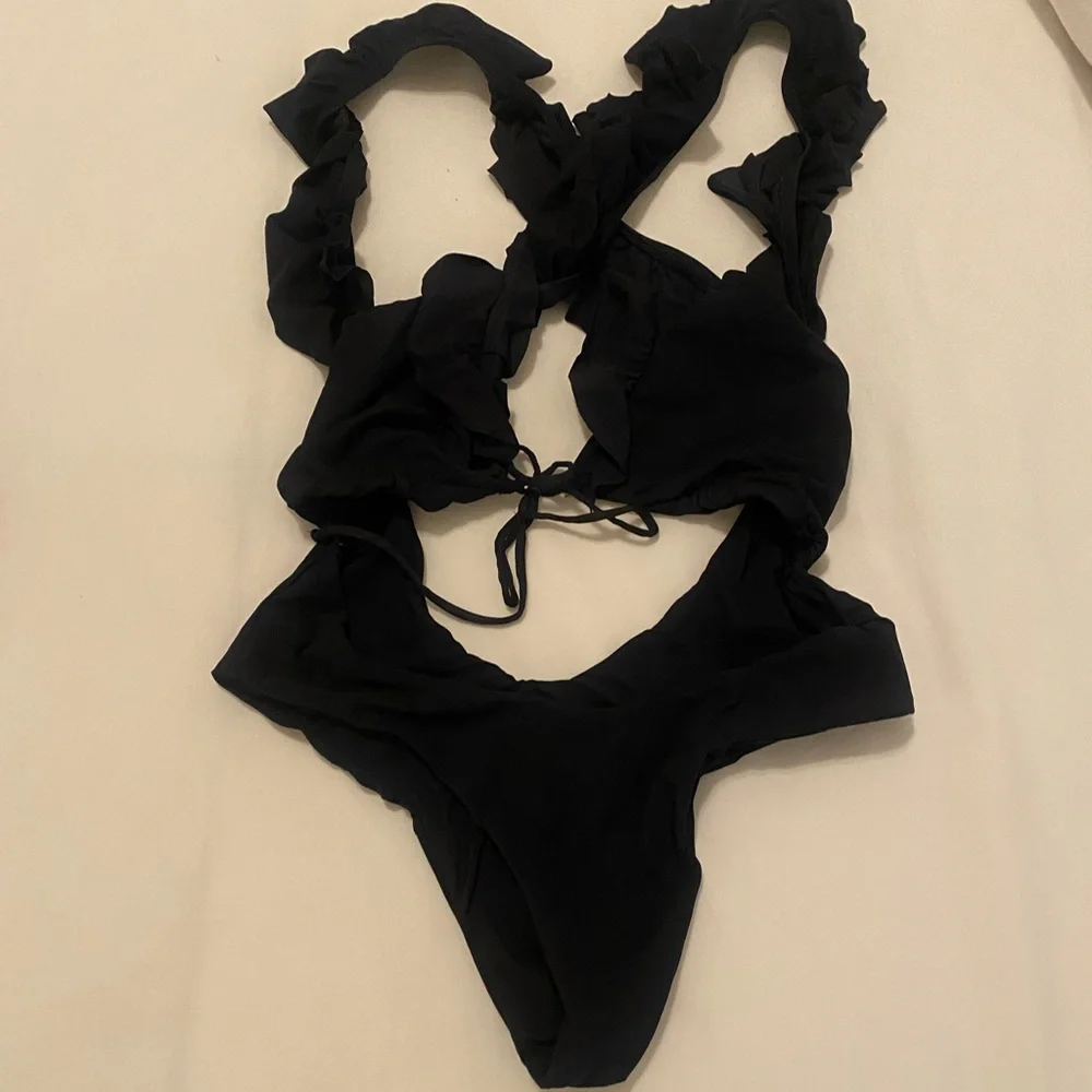 Blue Life Ramba Ruffle One Piece - Picture 3 of 6